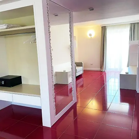 L'oasi Di Riaci (adults Only) Отель 4*