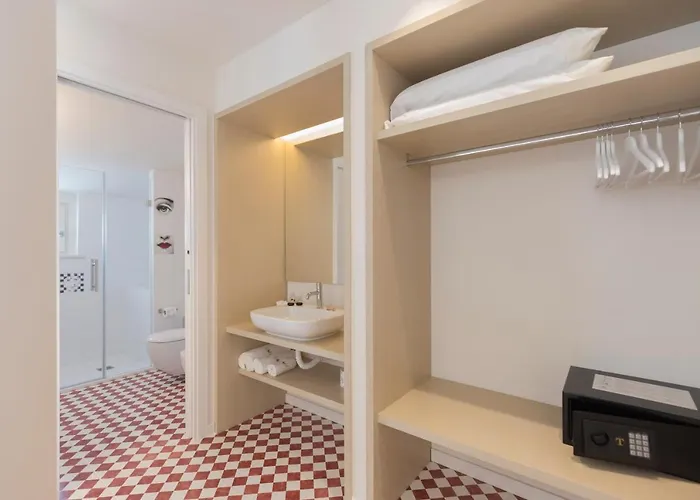 L'oasi Di Riaci (adults Only) 4*