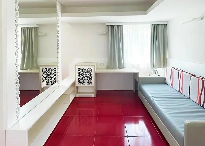 מלון L'oasi Di Riaci (adults Only)