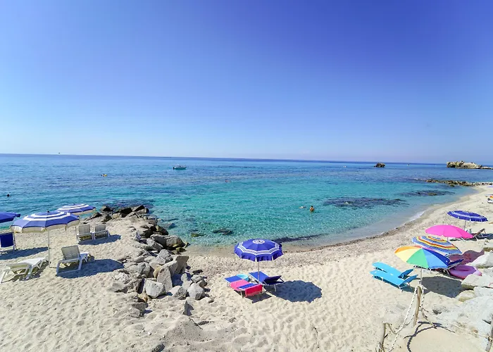 L'oasi Di Riaci (adults Only) מלון סנטה דומניקה