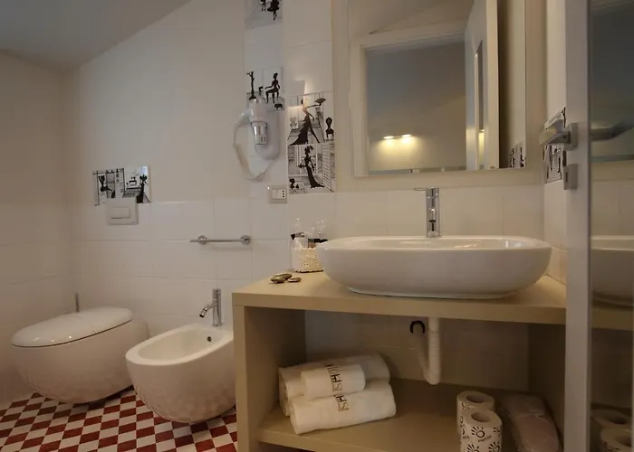 מלון L'oasi Di Riaci (adults Only) סנטה דומניקה